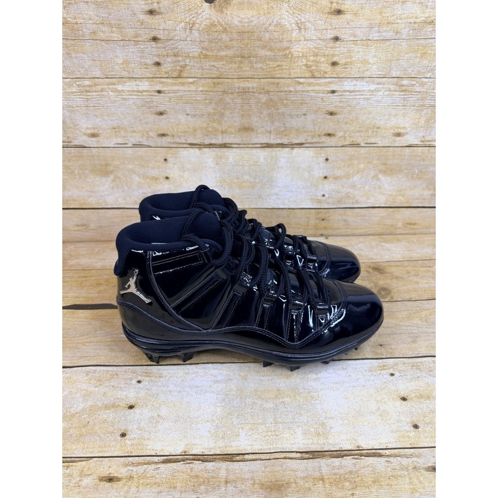 Jordan 11 Retro Mid TD Football Cleats Black HM7324-001 Mens 9.5 no box